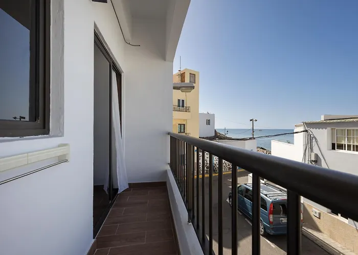 Home2book Cozy Beachfront Getaway In Апартаменты *