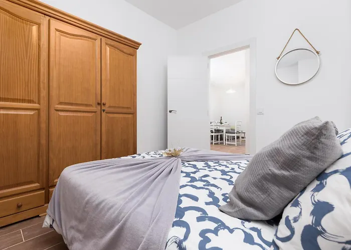 Home2book Cozy Beachfront Getaway In *