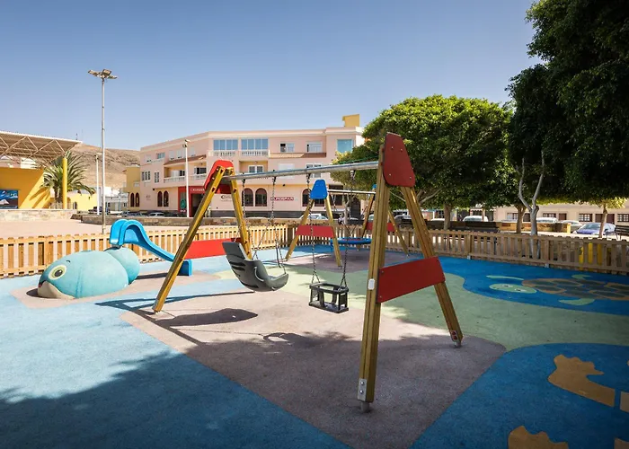 Home2book Cozy Beachfront Getaway In Tarajalejo