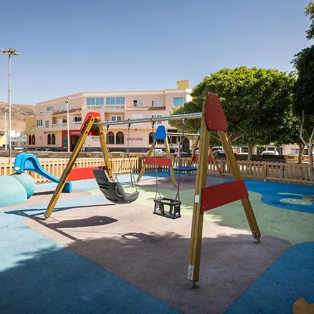 Home2book Cozy Beachfront Getaway In タラハレホ